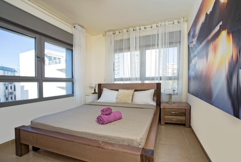 Sunshine Suites Тель-Авив Экстерьер фото